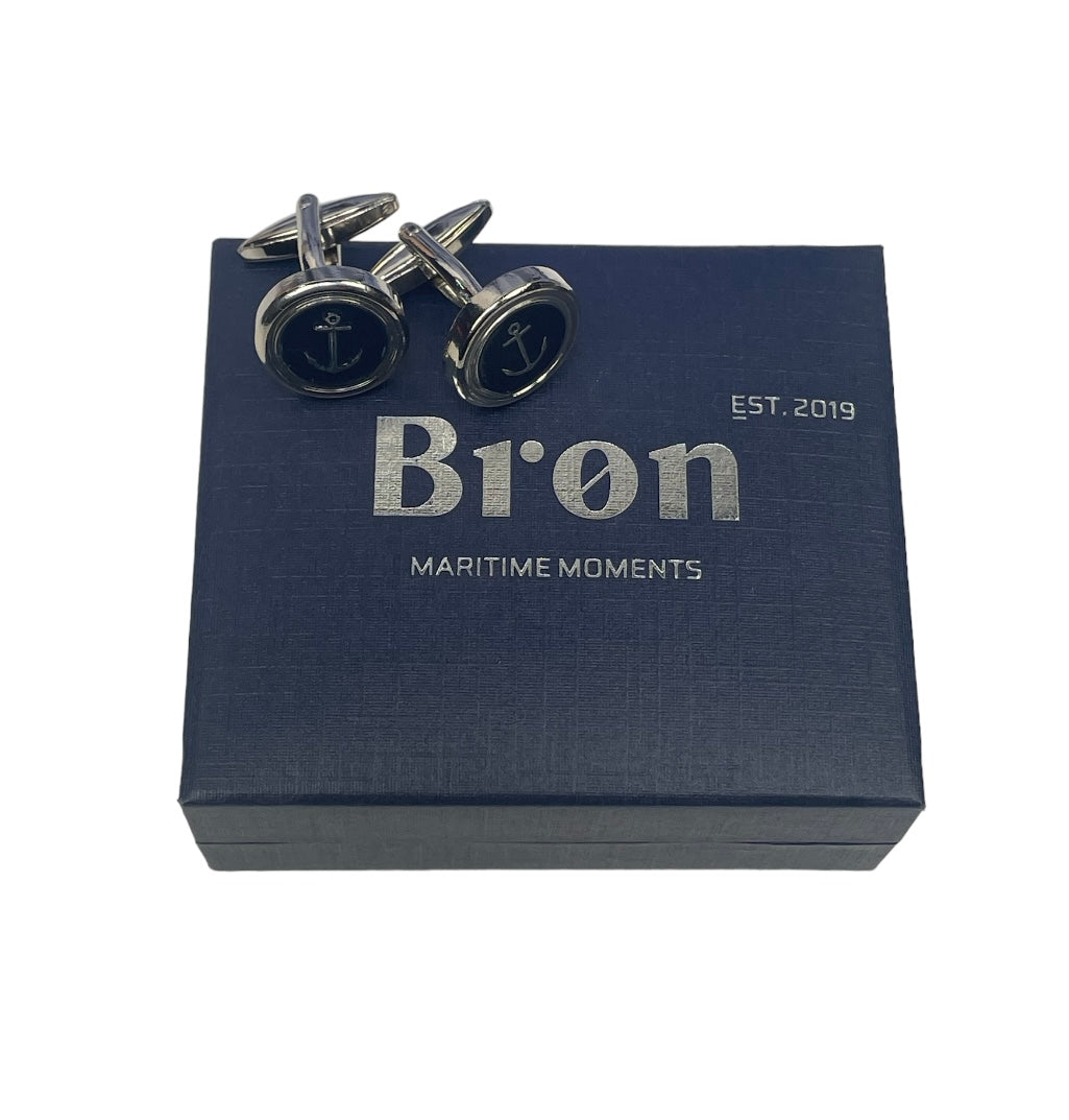 Cuff links with anchor motif in silver color