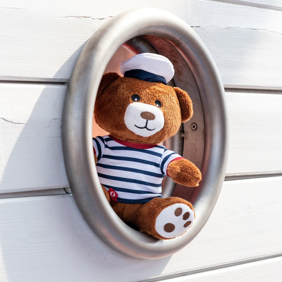 Maritieme knuffel teddybeer met gestreept t-shirt