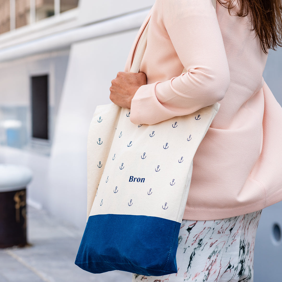 Canvas bag with anchors